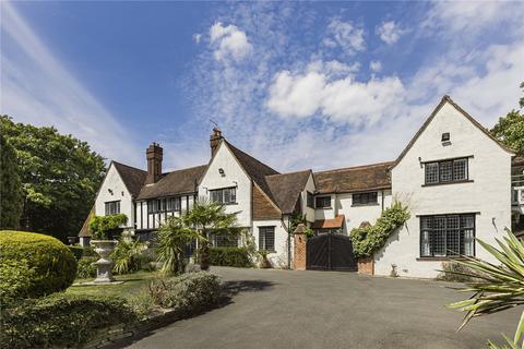 Camlet Way, Hadley Common, EN4 7 bed detached house for sale
