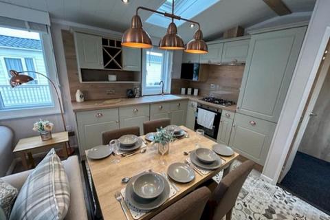 New Beach Holiday Park, Dymchurch TN29 2 bed static caravan for sale