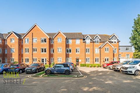 Draper Court, Mavis Grove... 2 bed flat for sale