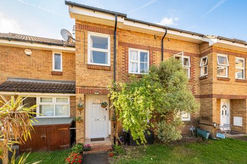 Abingdon Close, South Bermondsey... 1 bed flat for sale