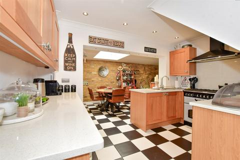 Bulwark Road, Deal, Kent 2 bed townhouse for sale