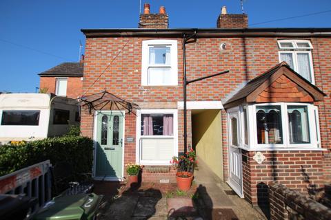 London Road, Horndean 2 bed cottage for sale