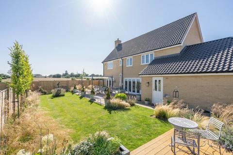 Daisy Way, Gillingham, Beccles 5 bed detached house for sale