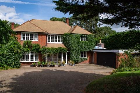 Great Missenden HP16 4 bed detached house for sale