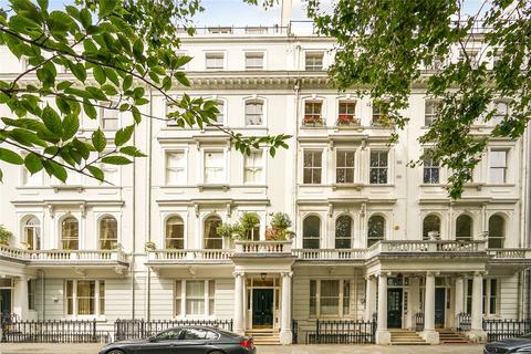 Cornwall Gardens, London, SW7 2 bed apartment for sale