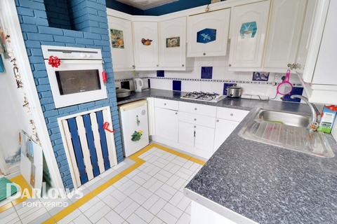 Pantygraigwen Road, Pontypridd 3 bed end of terrace house for sale