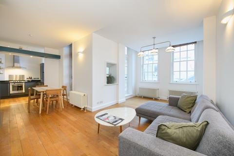 Wellington Street, London 2 bed flat for sale