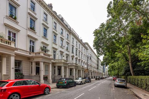 St Georges Square, Pimlico, London, SW1V 1 bed flat for sale