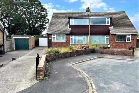 Lodge Close, Cayton, Scarborough 3 bed semi