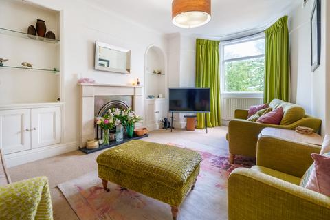 4 bedroom end of terrace house for sale