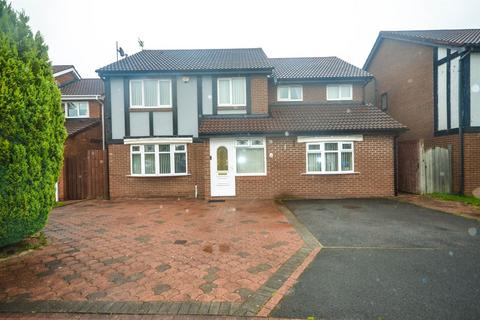 5 bedroom detached house for sale