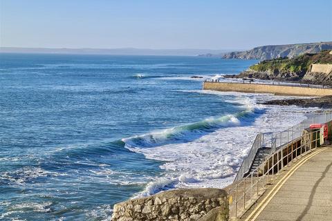 Mounts Road, Porthleven TR13 1 bed end of terrace house for sale