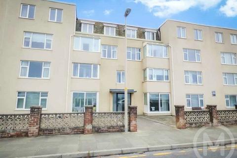 Crescent Court, New South Promenade 2 bed maisonette for sale