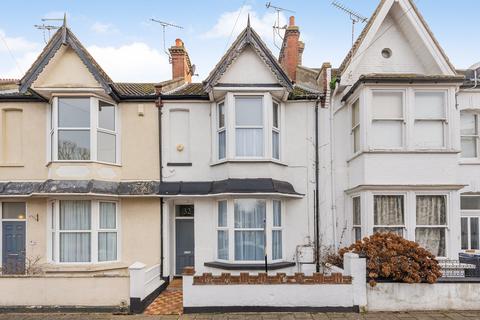 Brunswick Square, Herne Bay, Kent 1 bed flat for sale