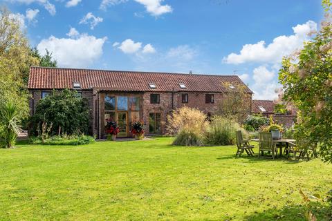 Hull Road, Wilberfoss, York, YO41 5PD 5 bed character property for sale