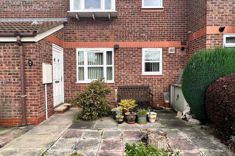 West End Court, Cayton, Scarborough 2 bed ground floor flat for sale