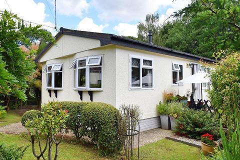 Sevenoaks 2 bed park home for sale