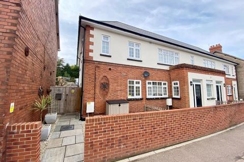 Chapel Street, Tiverton 2 bed end of terrace house for sale