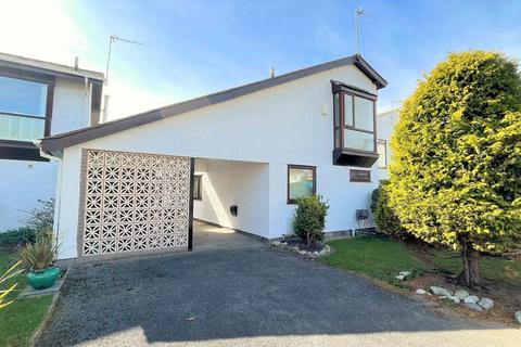 Deganwy Beach, Deganwy 3 bed detached bungalow for sale