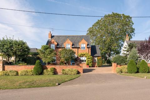 Loop Road, Keyston, Cambridgeshire, PE28 4 bed detached house for sale