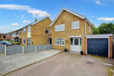 Brampton Drive, Stapleford, Nottingham 3 bed detached house for sale