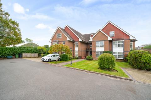 Bourne Heights, Frensham Road... 2 bed apartment for sale