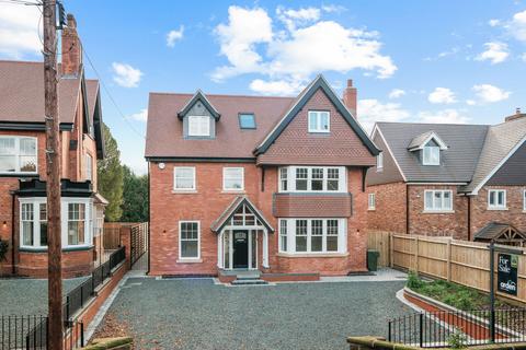 9 Marlborough Avenue, Aston Fields... 6 bed detached house for sale