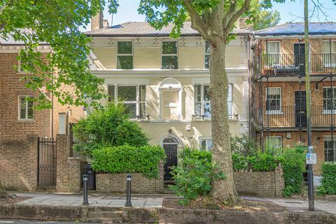 North Hill, Highgate, London N6 6 bed semi