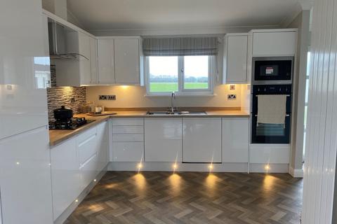 Broadway, Worcestershire, WR12 2 bed park home for sale