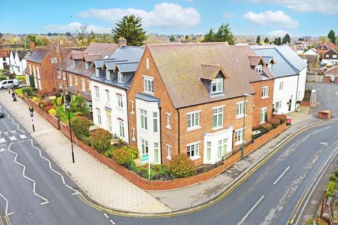 High Street, Knowle, B93 2 bed apartment for sale
