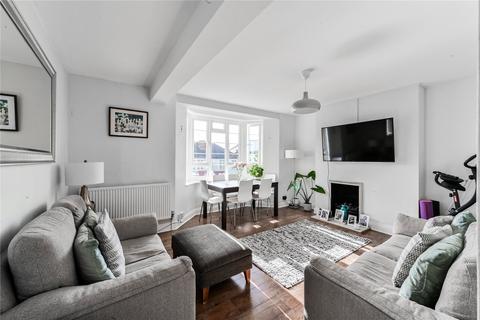 The Drive, London, N11 2 bed apartment for sale