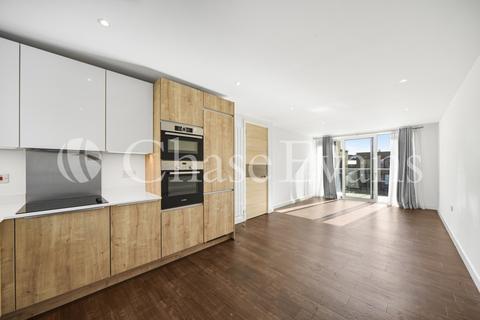 Marine Wharf, Whiting Way, Surrey... 2 bed flat for sale
