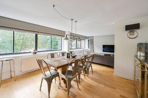 Grosvenor Road, Pimlico, London, SW1V 2 bed flat for sale
