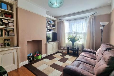 2 bed terraced house