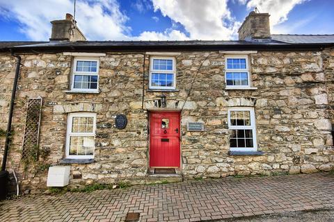 Cilhendre, Upper St. Mary Street... 4 bed cottage for sale