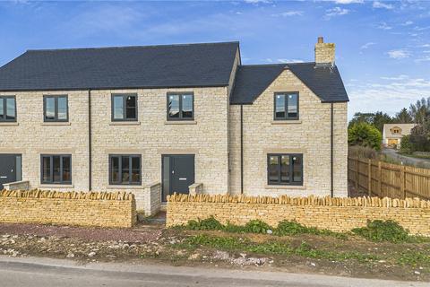 Birdlip, Gloucester, Gloucestershire... 4 bed semi