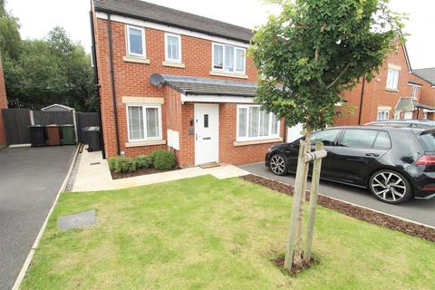 3 bedroom semi-detached house for sale