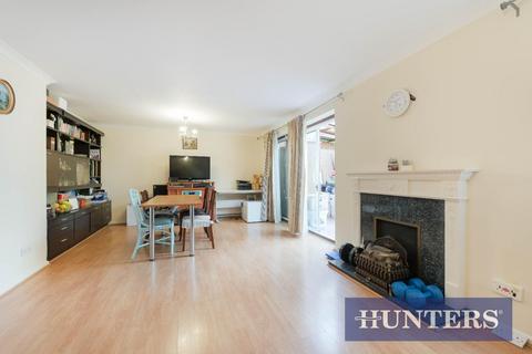 Kingswood Close, New Malden 4 bed detached house for sale