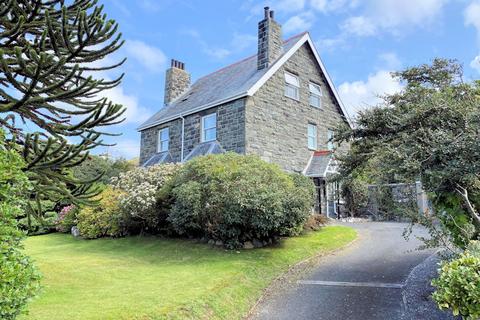 Llwyngwril LL37 5 bed detached house for sale
