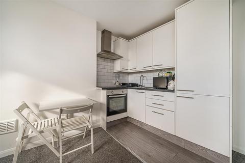 Eldon Park, South Norwood, SE25 2 bed flat for sale