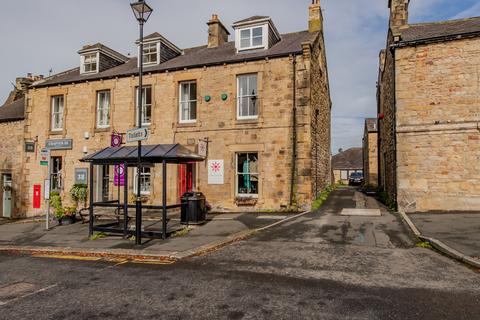 2 bedroom maisonette for sale