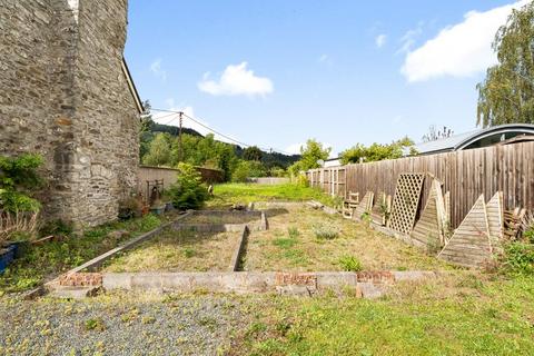 Hay on Wye,  Boughrood,  LD3 1 bed property with land for sale