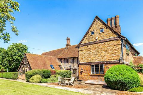 Windmill Road, Pepperstock... 7 bed detached house for sale