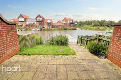 Bridge Walk, Burton Waters 2 bed terraced house for sale