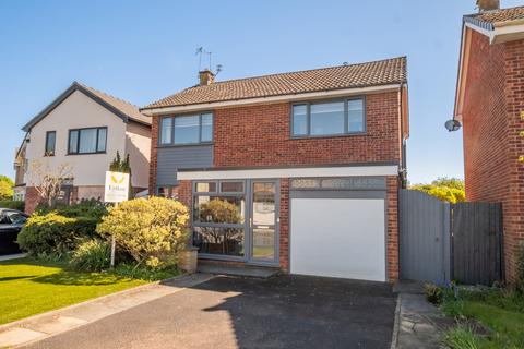 Forest Drive, Lytham St. Annes, FY8 4 bed detached house for sale