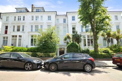 Ormonde Court, Belsize Grove, London... 1 bed apartment for sale