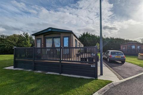 Neasham Road, Hurworth Moor, Darlington 2 bed bungalow for sale