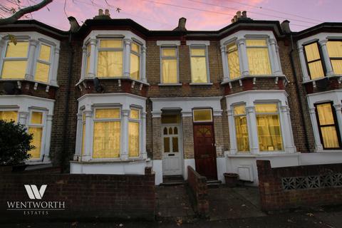 Salcombe Road, Walthamstow, E17 8JH 1 bed flat for sale