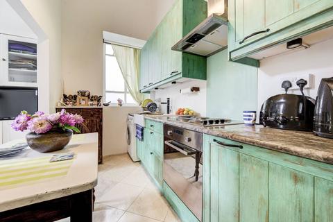 Old Brompton Road, South Kensington... 1 bed flat for sale