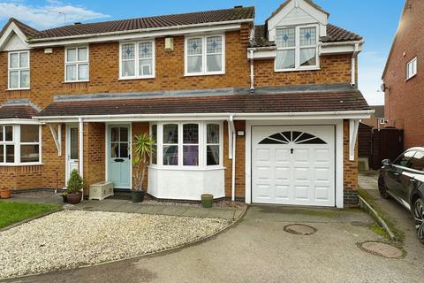 3 bedroom semi-detached house for sale